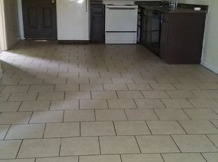 225 8th St SW APT 8, Decatur, AL 35601