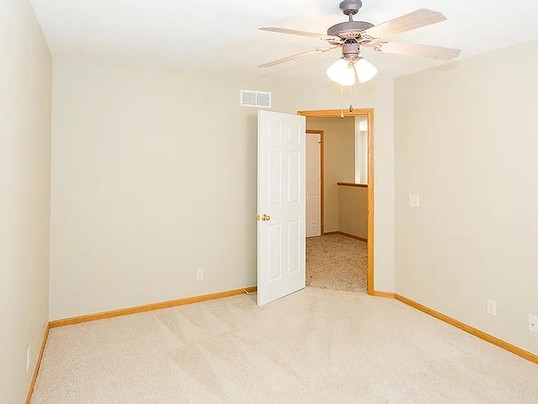 6910 Milan Dr — Photo 22