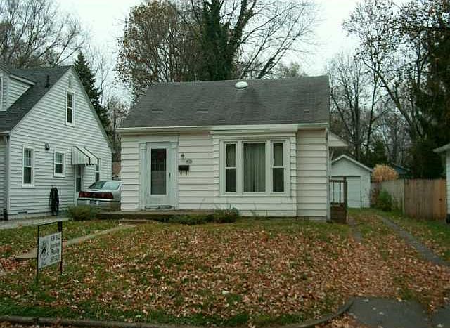 1st image of 4935 N Norwaldo Ave