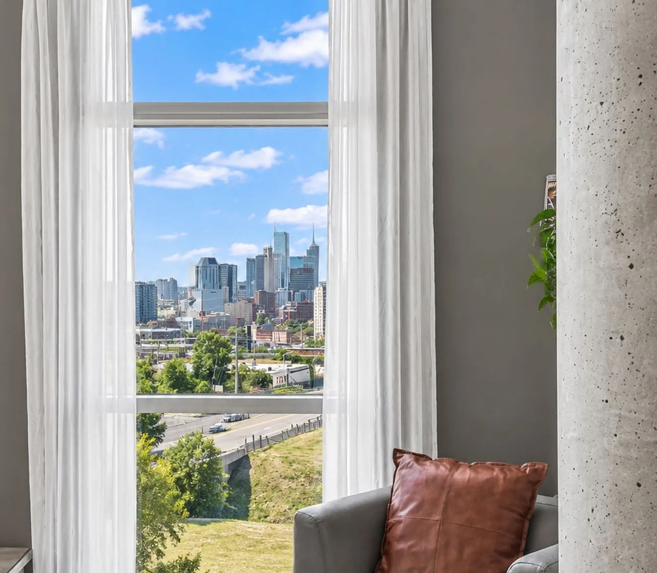 1 bed, 1.5 bath, 1556 sqft, $2,500 — Photo 4
