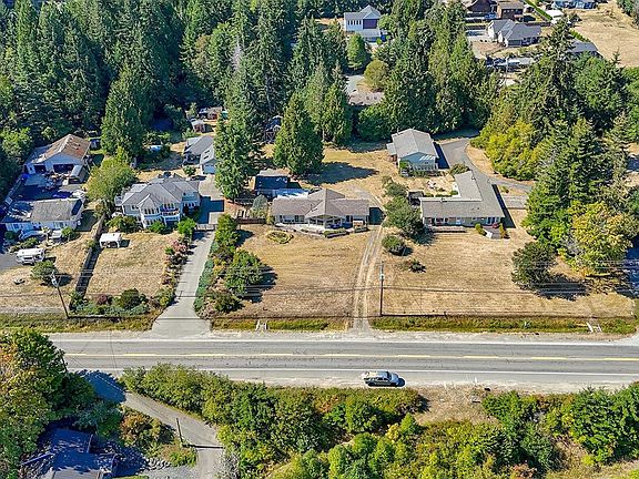 2nd image of 6780 Island Hwy W