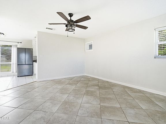 5th image of 2409 Auburn Dr