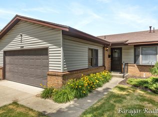 2149 Terrace Van Dr NE, Grand Rapids, MI 49505
