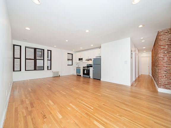 2nd image of 35 Fort Washington Ave APT 3F