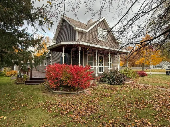 329 E Saint Joseph St, Lawrence, MI 49064