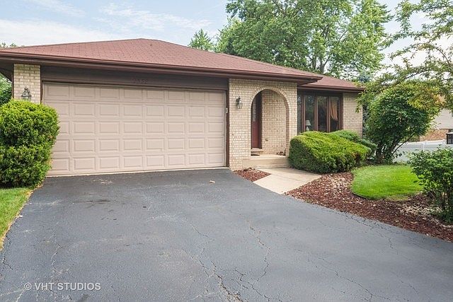 1st image of 2532 Kelly Dr