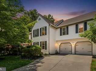 9103 Northedge Dr, Springfield, VA 22153