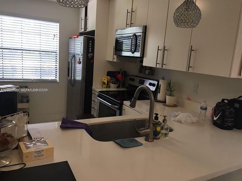 1st image of 3551 Magellan Cir APT 423