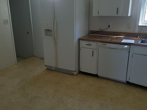 3rd image of 2839 Glenway Dr