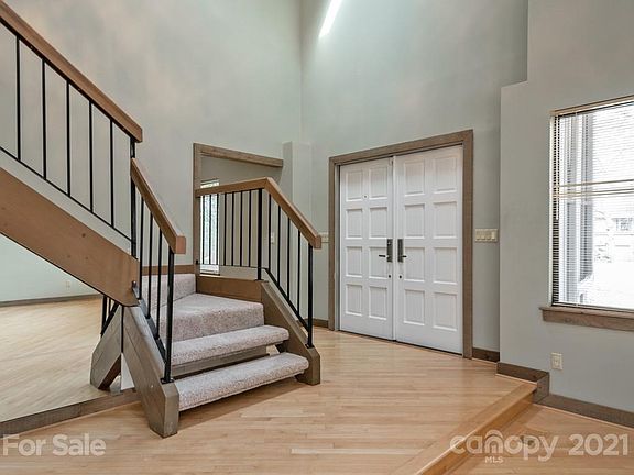 4th image of 6116 Rhone Dr