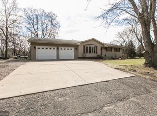 15535 Prairie Rd NW, Andover, MN 55304