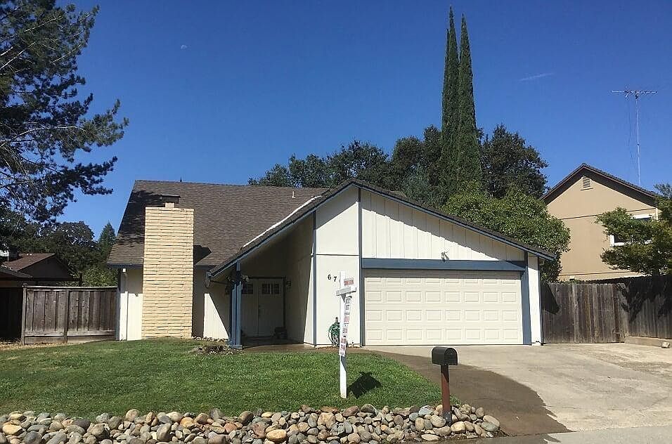 1st image of 6709 Old Oak Ct