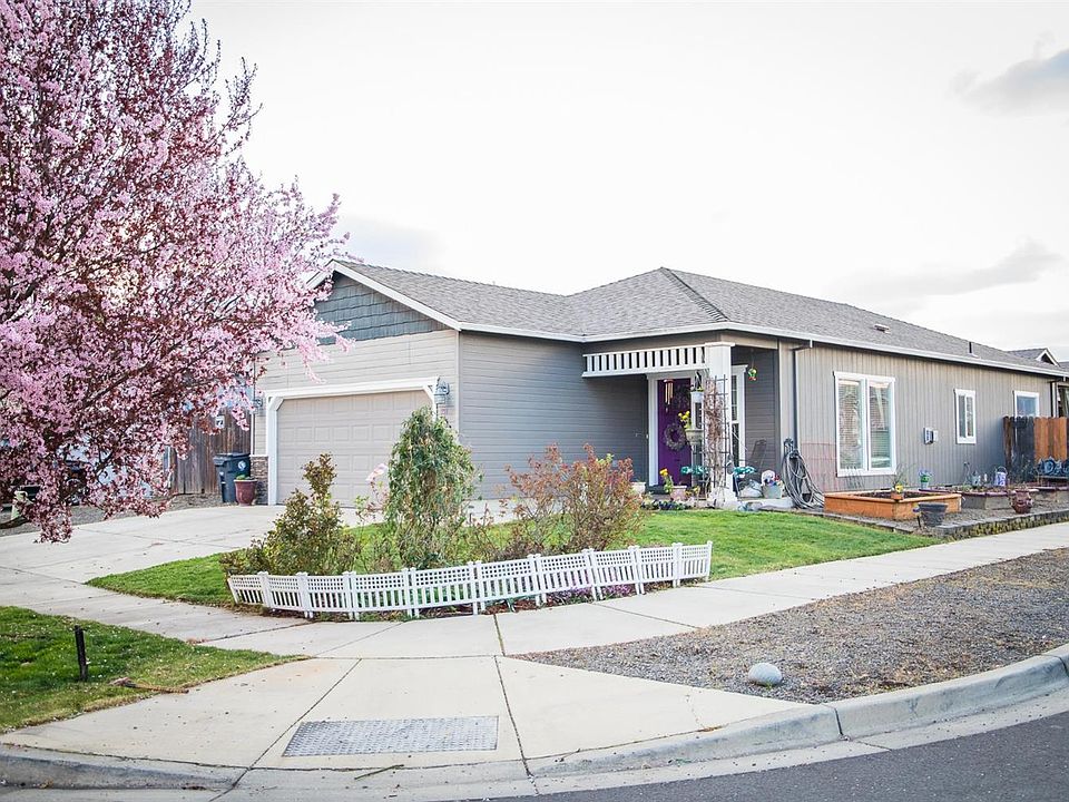 1st image of 791 Silky Oaks Ln