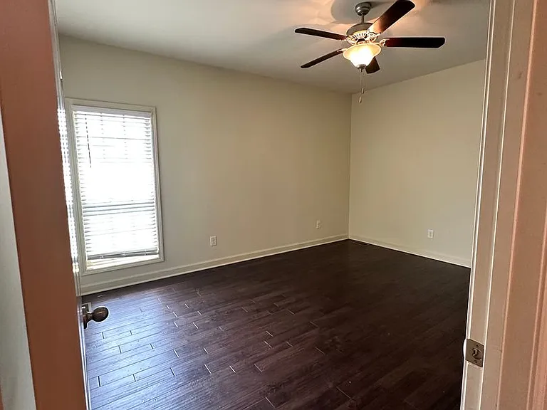 436 Lucy Cir — Photo 12