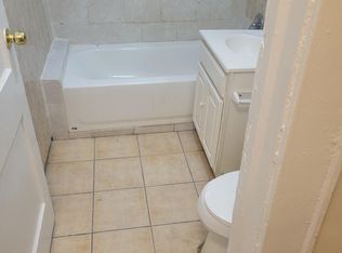 335 Osborne Ter APT B3, Newark, NJ 07112