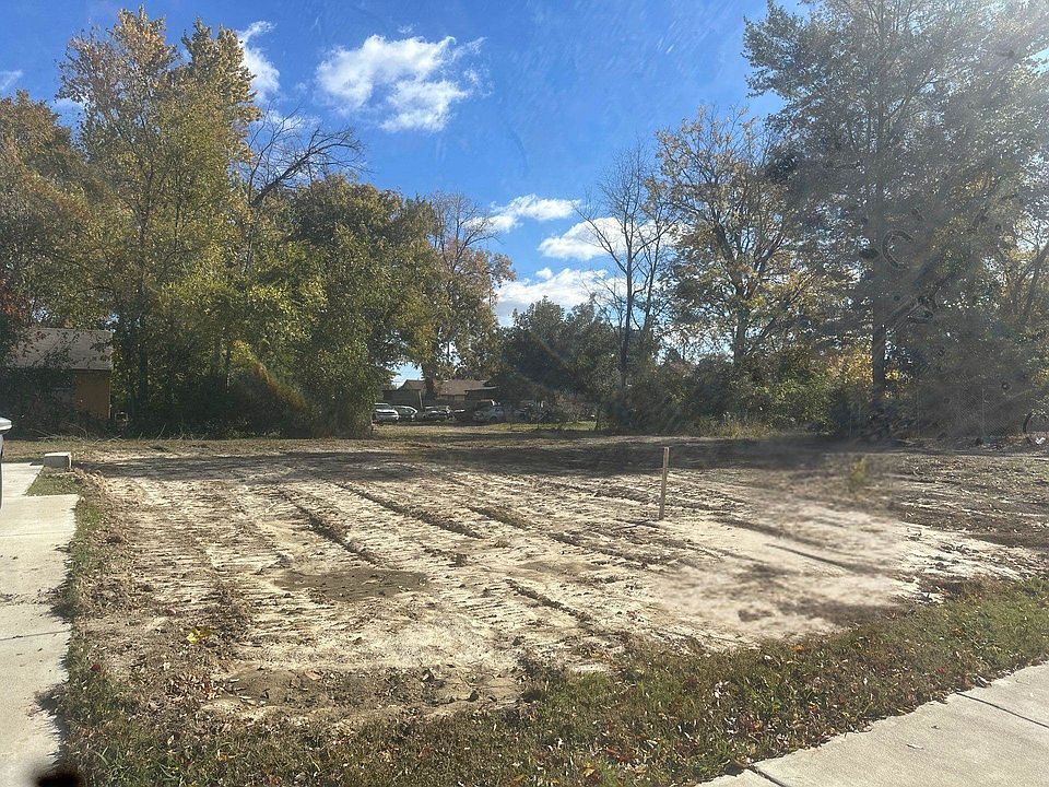 1st image of 768 Pearce St Lot 19 & 20