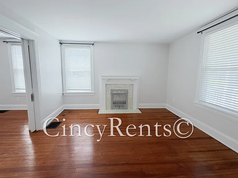 2836 Linwood Ave #1 — Photo 5