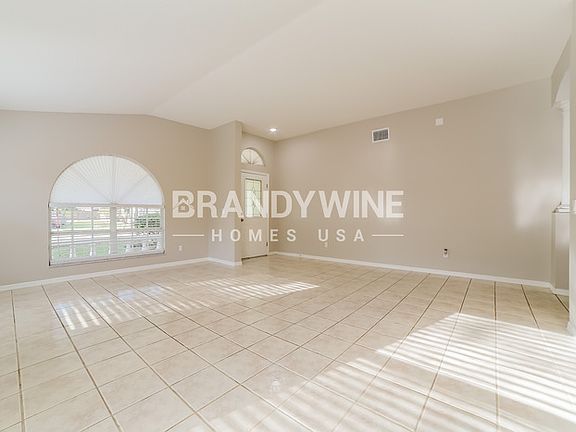 5th image of 1427 Lake Shore Ranch Dr