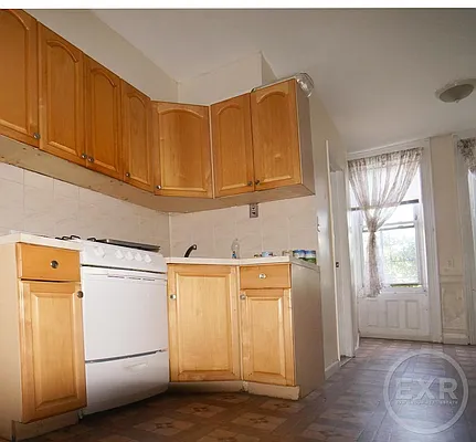 Rented by EXR | media 2