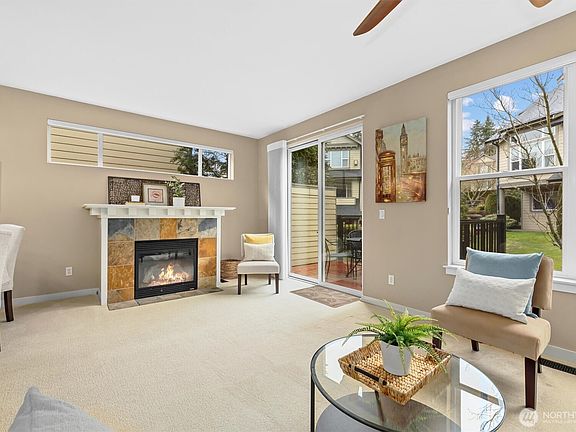 4th image of 13824 N Creek Drive #1801