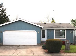 5449 Olympic Cir, Eugene, OR 97402