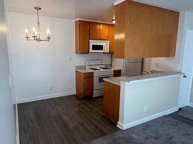 4621-4629 Vista Del Monte Ave. — Photo 32