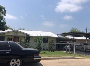 208 S 23rd St, Carrizo Springs, TX 78834