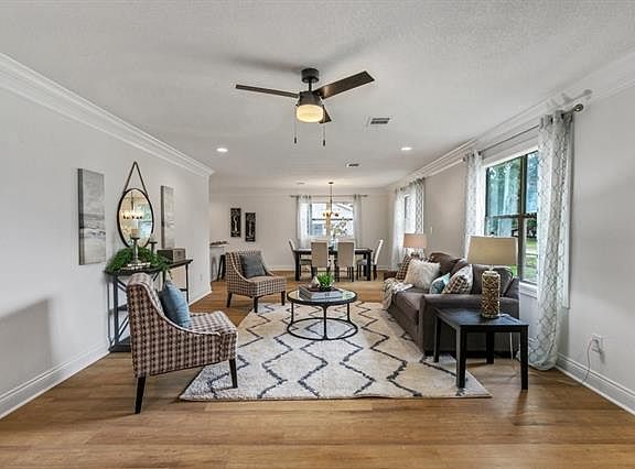 5th image of 1805 4th St