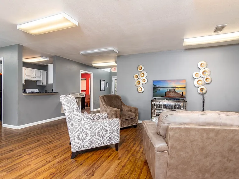 Sherwood Park Leasing Center