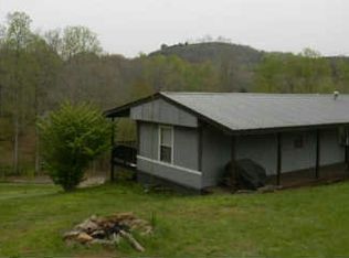 2411 Roscoe Smith Rd, Young Harris, GA 30582