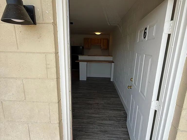 626 Power St — Photo 3