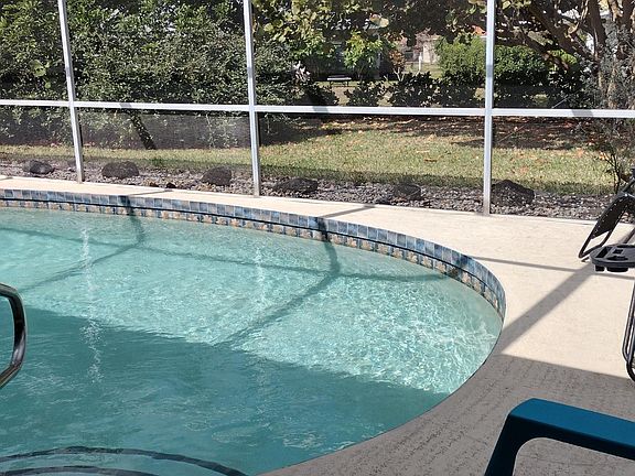 5th image of 324 Matisse Cir S