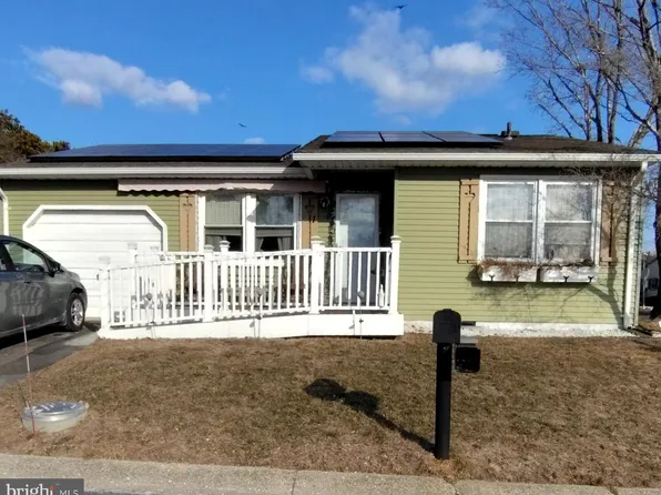 1 Churchill Rd, Manchester Township, NJ 08759