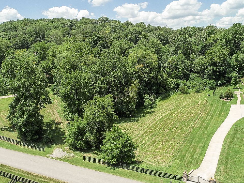1st image of 6525 Brandon Park Way