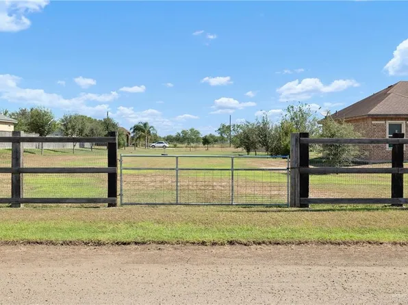 15320 E Davis Rd, Edinburg, TX 78542