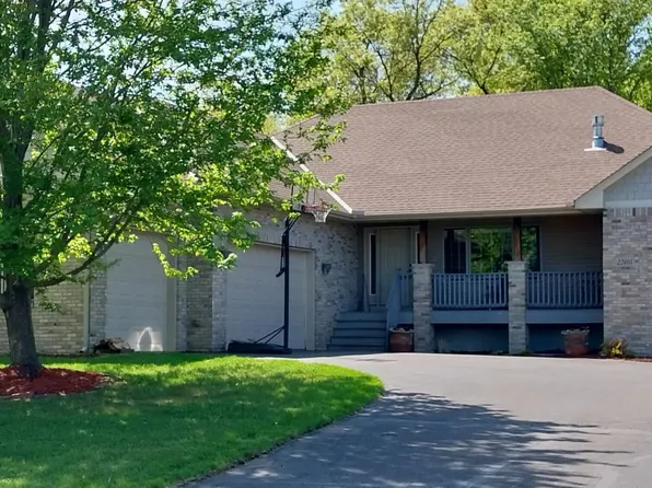 22605 Zion Pkwy NW, Oak Grove, MN 55005