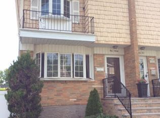 130 Ridgecrest Ave, Staten Island, NY 10312