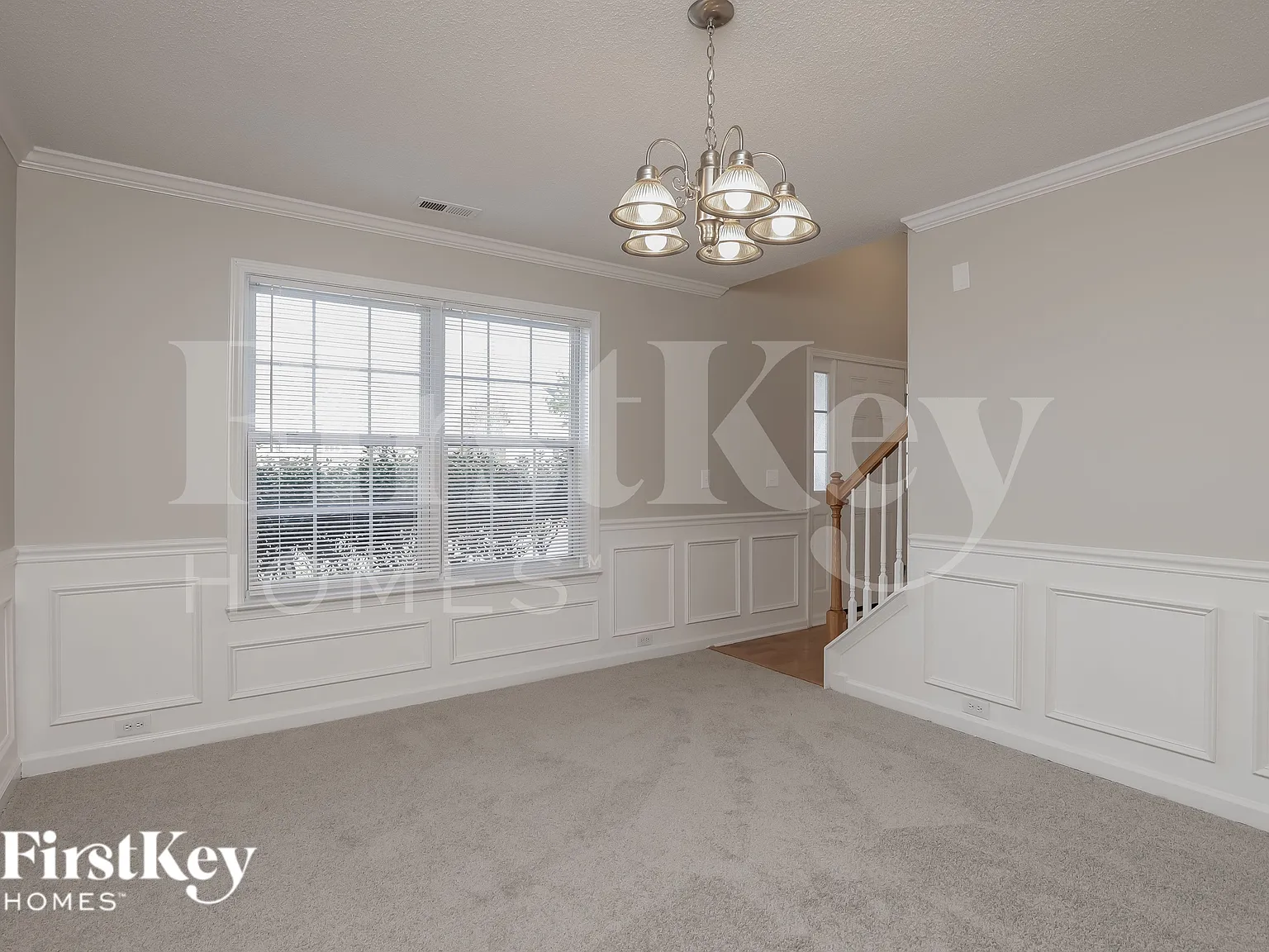3 bed, 2.5 bath, 2028 sqft, $2,080 — Photo 4