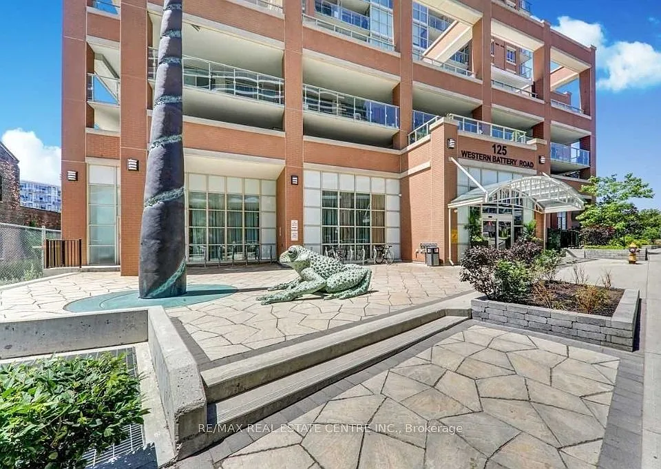 2 bed, $2,900 — Photo 2