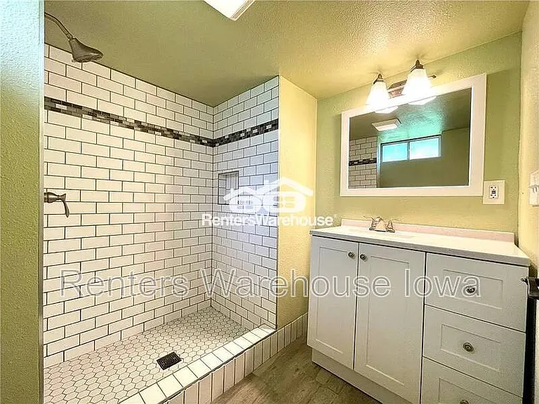 5810 Francis Ave — Photo 13