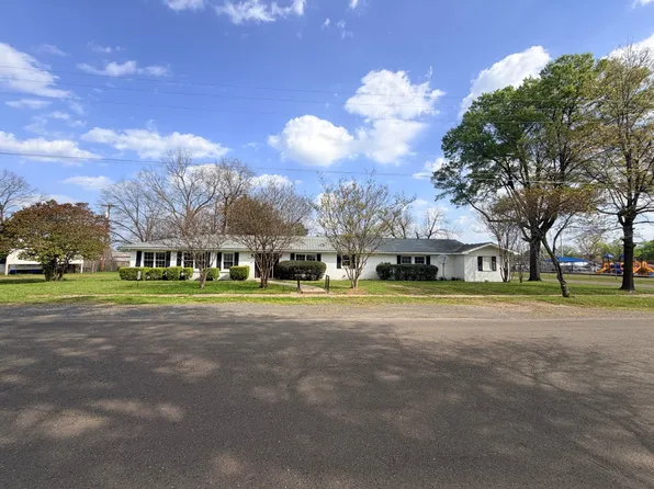 270 Burke St, Ashdown, AR 71822