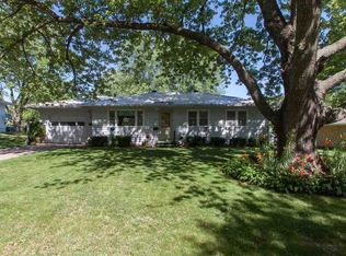 816 7th St, Kalona, IA 52247