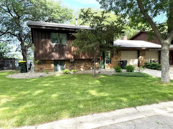 733 11th St NW, Willmar, MN 56201