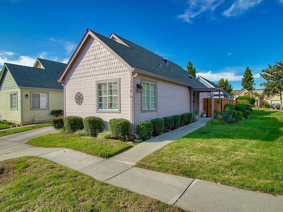 1st image of 739 Marie Ln