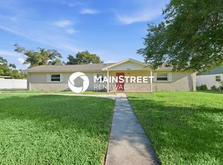 904 Linwood Ter, Lutz, FL 33549