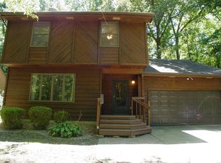 17 Forest Gate Dr, Belleville, IL 62220