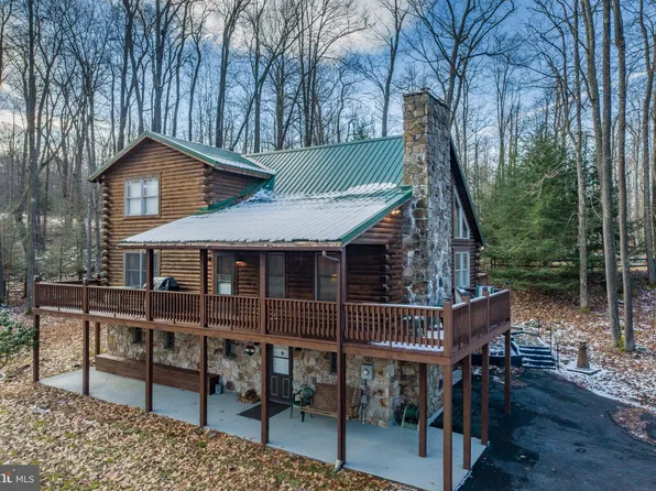 1194 Lake Shore Dr, Oakland, MD 21550