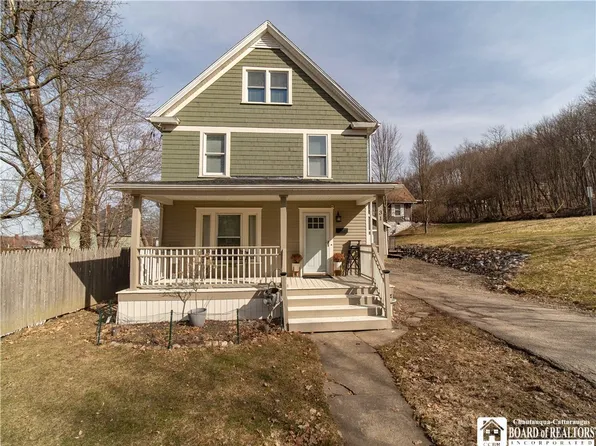 31 Ahrens Ave, Jamestown, NY 14701