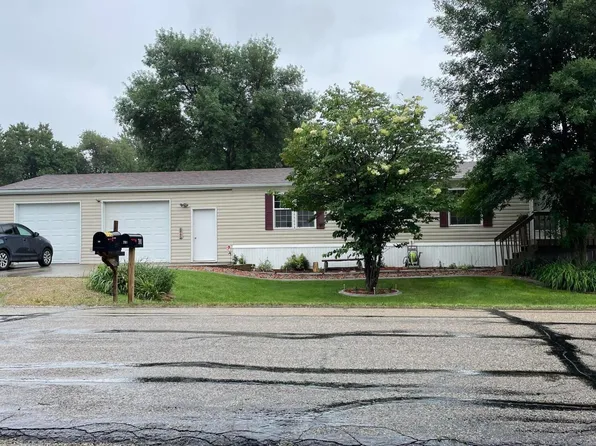 702 Western Ave, Hazelton, ND 58544