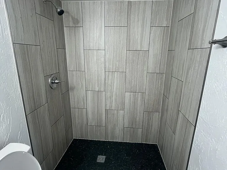 2227 Nottingham Rd — Photo 24